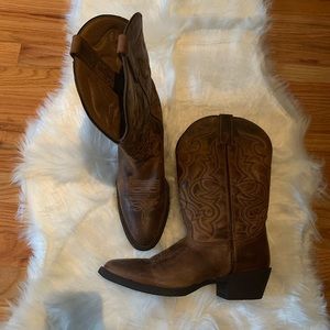 Laredo Maddie Distressed Western Boots